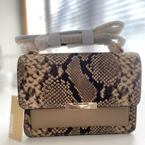 SOLD. New Michael Kors bag.Leather. Reduced prize.